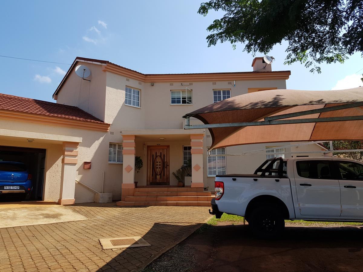 Ezulwini Guest House Exterior photo